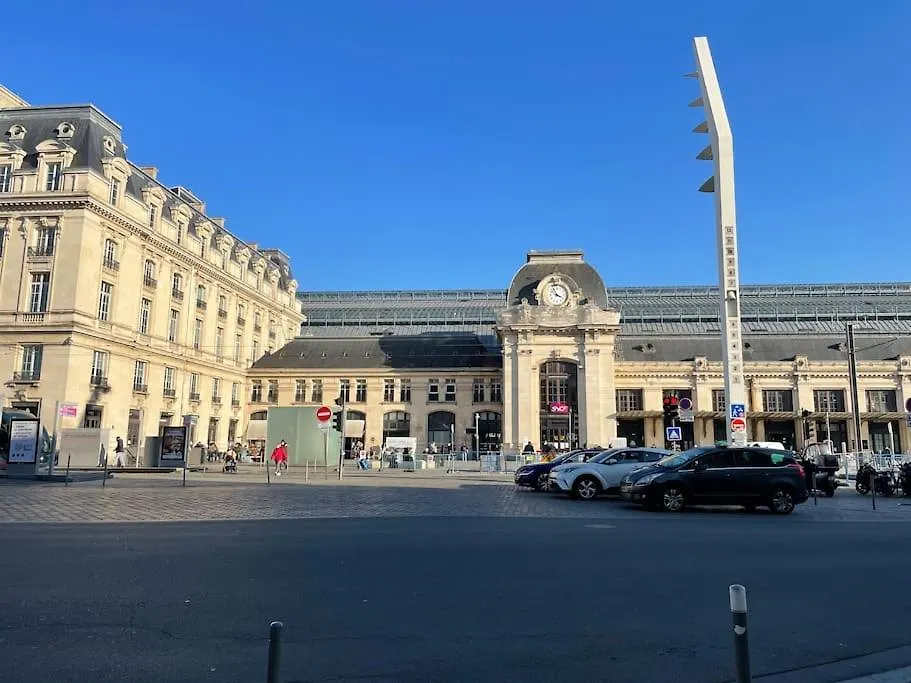 Appartement en face de la gare Saint Jean-1