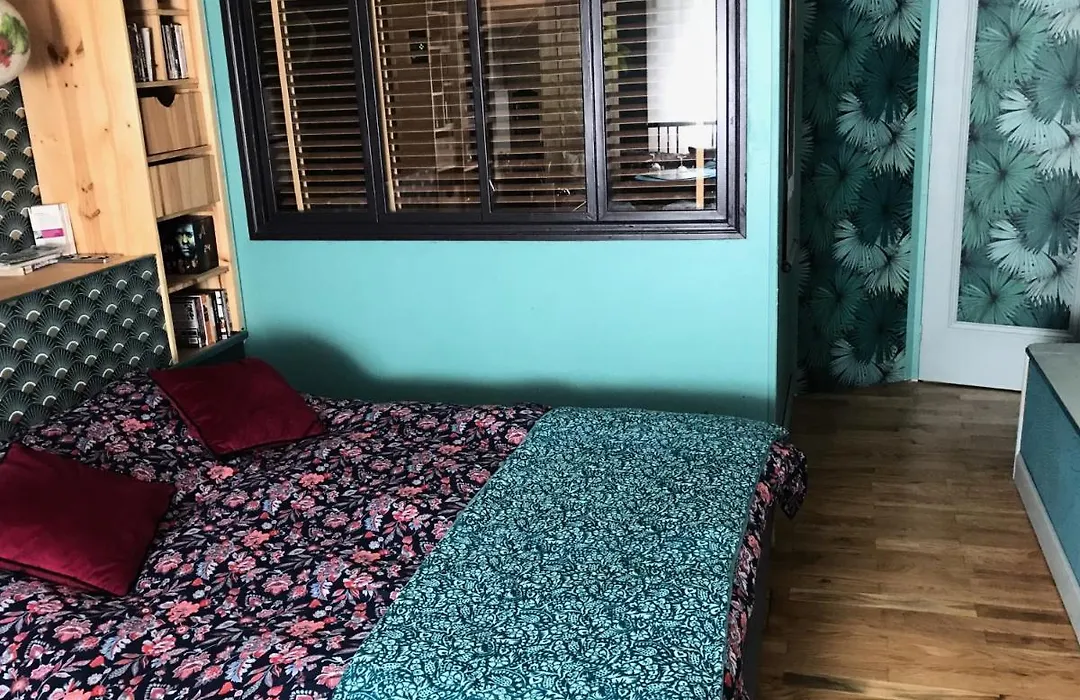 Belle chambre en rez de chaussée avec sauna dans quartier calme-1