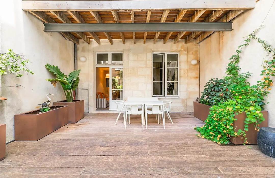 Magnifiques Appartements sur les Quais de Bordeaux-1