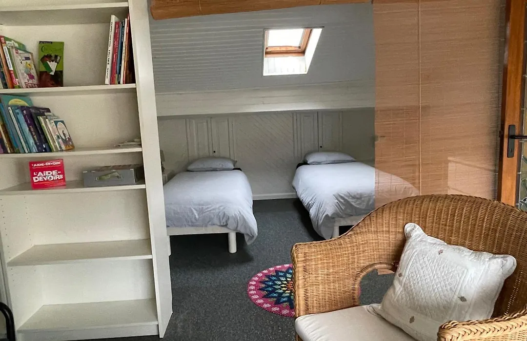 Logement familial Etage entier-1