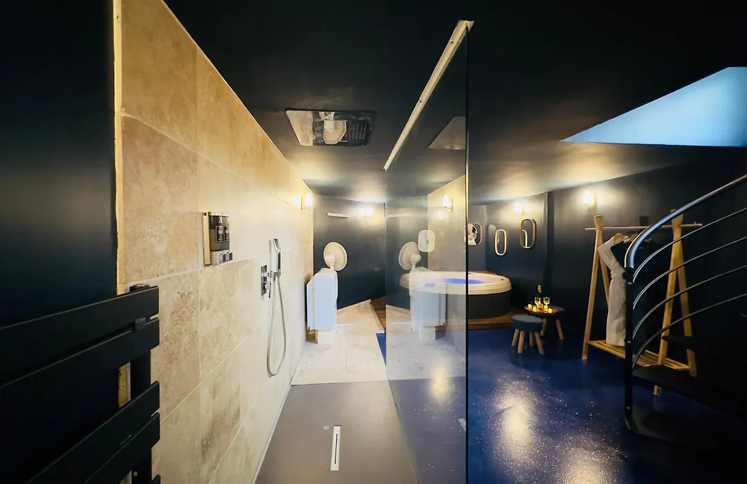 Mieuxqualhotel jacuzzi privatif Le rond-1