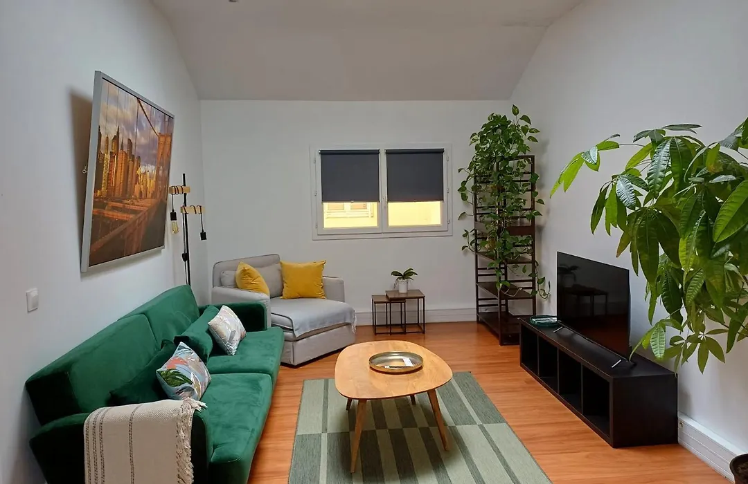Aquitain Home - Studios&Appartements tout confort Bordeaux Gare St Jean-1