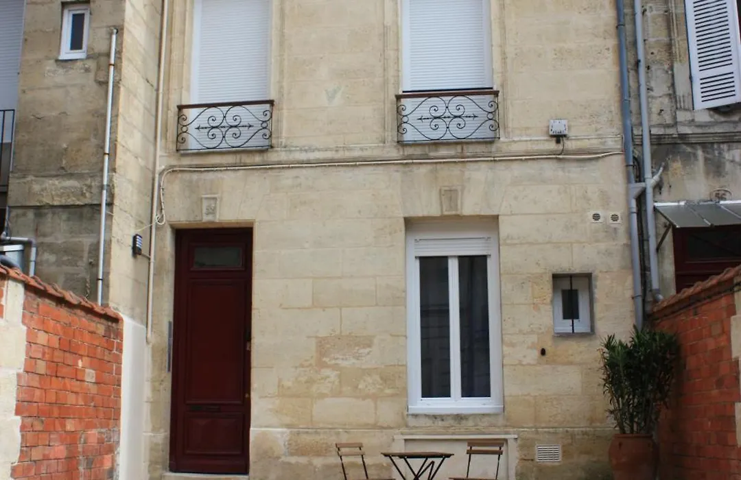 Le Malleret, Centre-ville, Parking gratuit-1