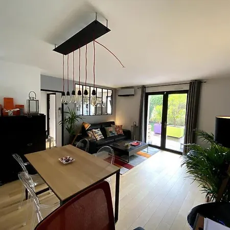 Appartement avec Jacuzzi - Climatisation - Parking-3