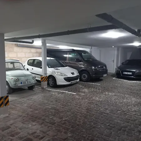 Joli petit loft dans échoppe pierre centre-ville-3