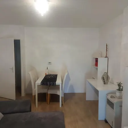 Chez Mambo-2