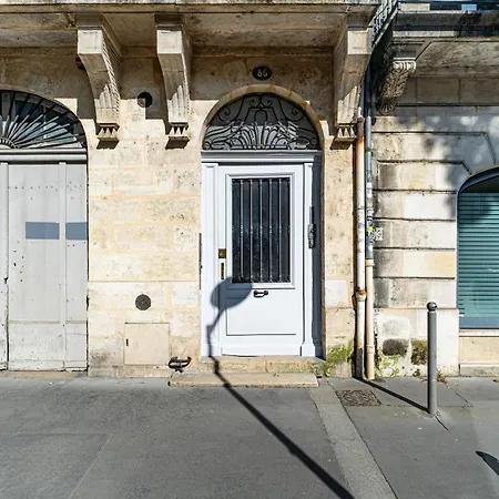 Appartement T3 de Prestige proche du Jardin Public de Bordeaux-2