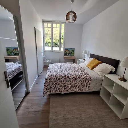 Appartement T2 rénové Bordeaux-3