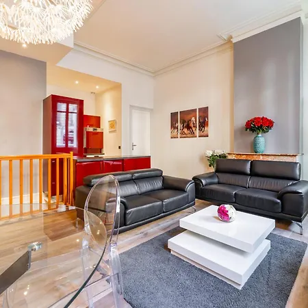 Magnifique Appartement au Cœur du Quartier Historique Saint-Michel-2