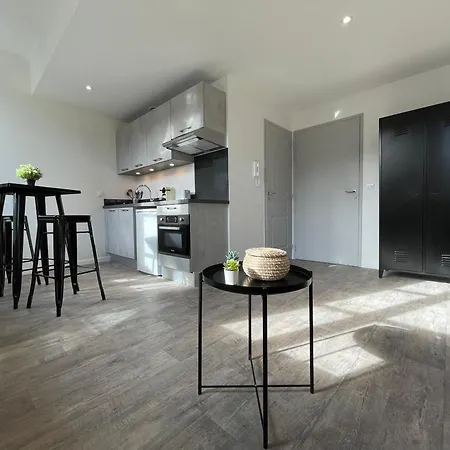Studio lumineux avec Climatisation pour 2 Personnes-3