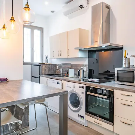 Magnifique Appartement avec climatisation en Hyper Centre de Bordeaux-2
