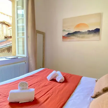 Appartement Hypercentre - Le Ruat-2