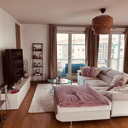 Appartement T3 avec grand balcon-2