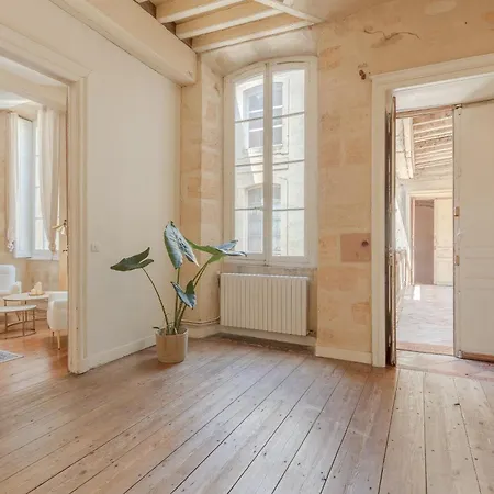 Le Nid des Chartrons - Suite privée élégante au cœur de Bordeaux-3