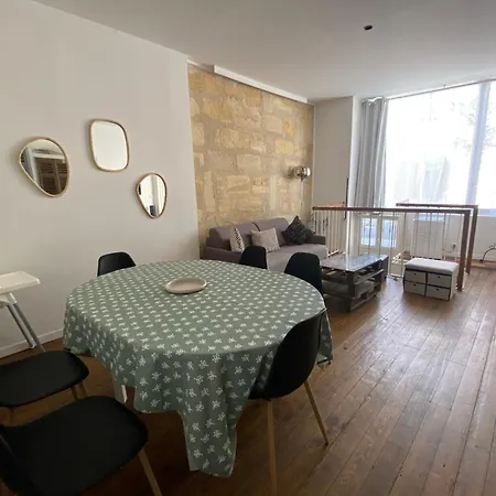 Appartement typique et insolite - coeur bordeaux - 1 chambre - 3 lits - 6 p-2
