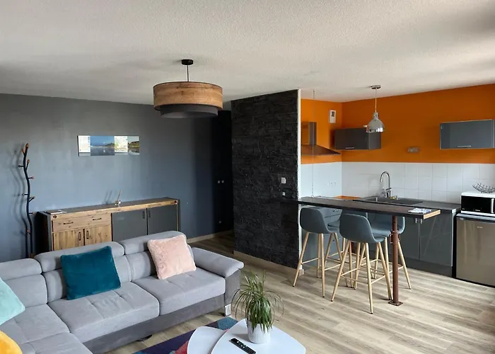 Appartement dernier étage, balcon, parking gratuit ! Bordeaux