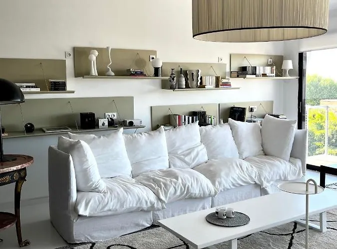 Très bel appartement type loft avec terrasse, quartier Saint-Augustin à Bordeaux