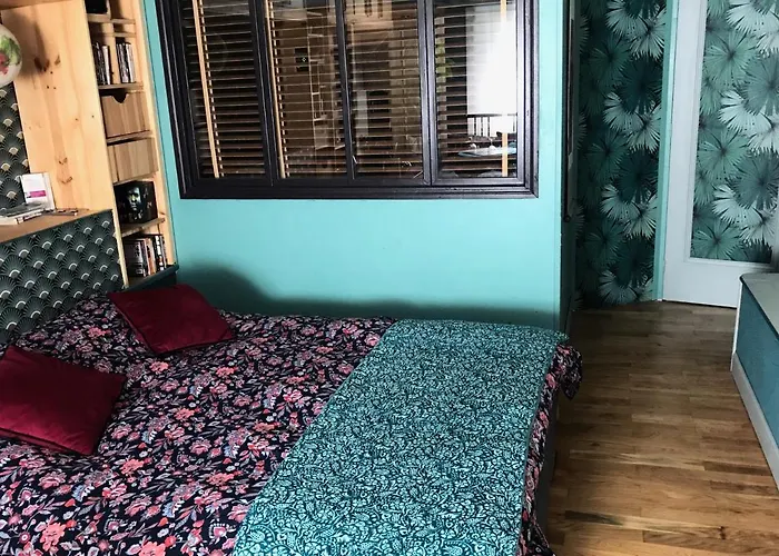 Belle chambre en rez de chaussée avec sauna dans quartier calme Bordeaux