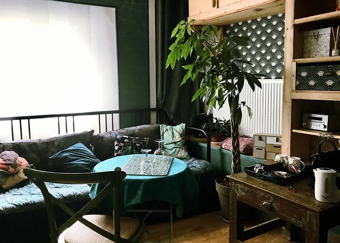Belle chambre en rez de chaussée avec sauna dans quartier calme Bordeaux