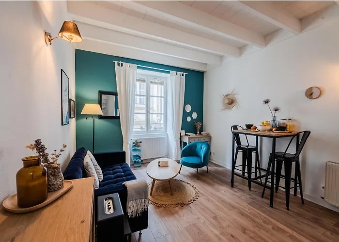 Appartement Magnifique duplex rénové 3 étoiles centre historique au calme à Bordeaux