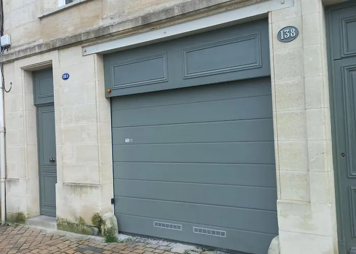 Joli Petit Loft Dans Echoppe Pierre Centre-Ville Bordeaux