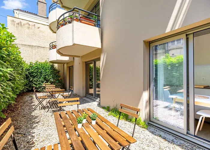 Lavie Maison Balneo garden flat Bordeaux