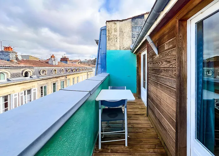 Superbe Studio Climatise avec Terrasse en Hyper Centre Bordeaux