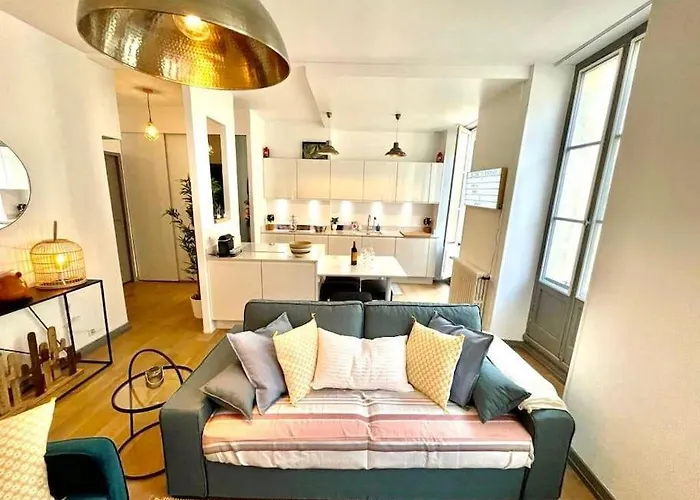 Appartement Beaux T2 et T3 climatisés dans le triangle d'or à Bordeaux