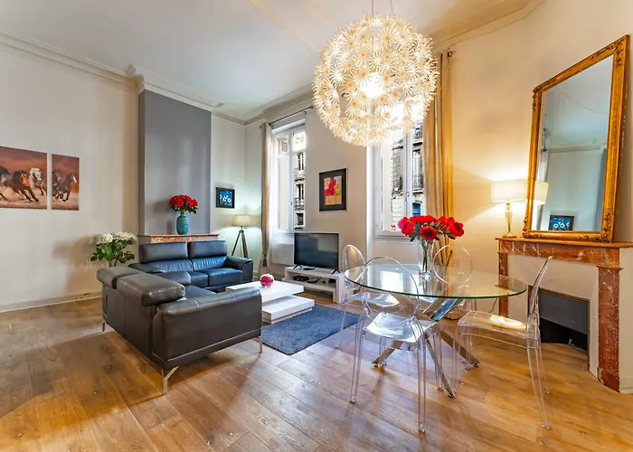 Magnifique Appartement au Cœur du Quartier Historique Saint-Michel Bordeaux