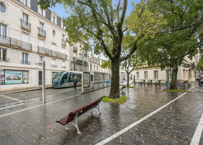 Lavie Maison Balneo garden flat Bordeaux