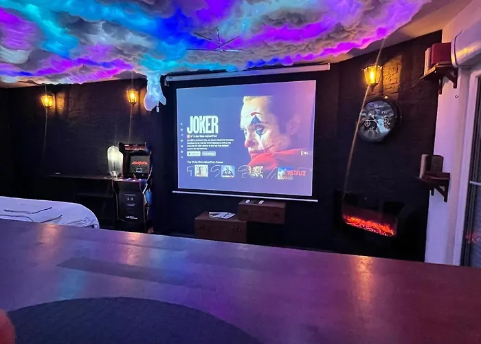 Apartment Cinema, Jacuzzi, Borne Arcade Bordeaux