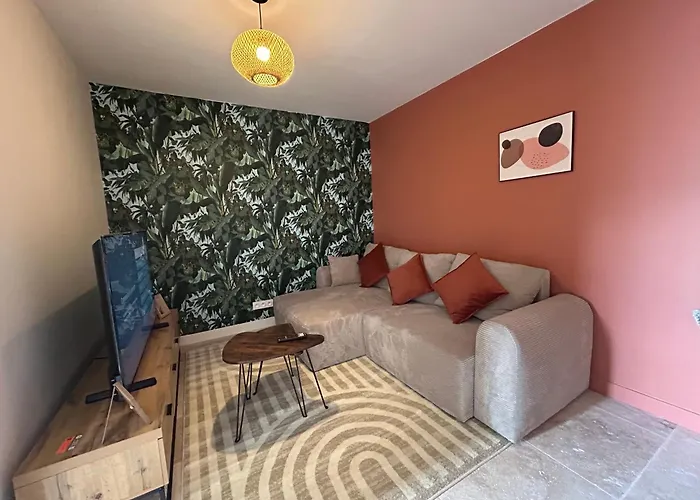 Appartement Large Bright T4, Tram, Parking à Bordeaux