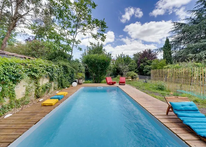 Bordeaux centre, Appartement privatif et chambres privées, piscine, parking