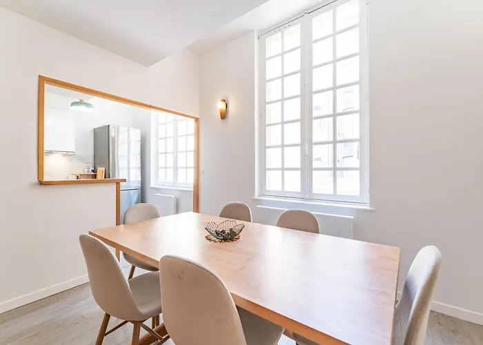 Appartement 2 chambres en Hyper Centre avec balcon Bordeaux