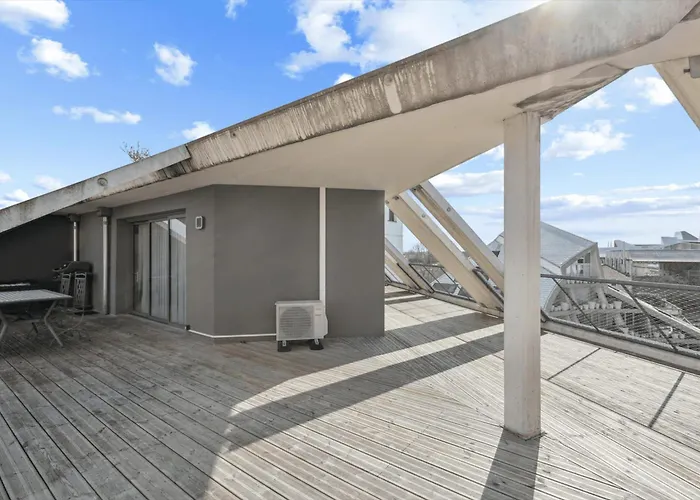 Appartement T5 spacieux et lumineux Bordeaux
