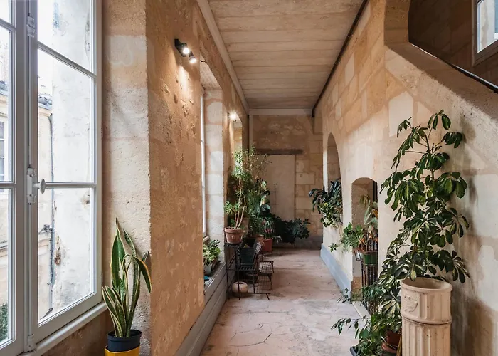 Notre Dame Apartment Bordeaux