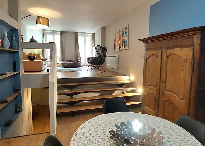 Appartement multi-niveaux avec patio - Jardin Public Bordeaux