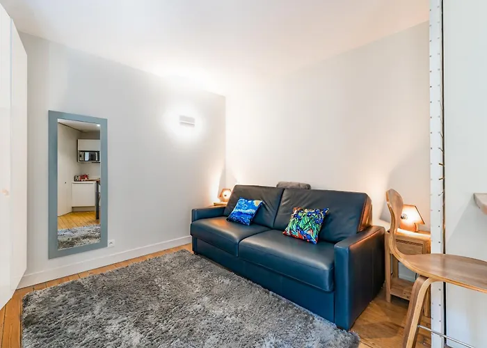 Magnifique et lumineux T3 de charme aux Quinconces idéal pour 4 personnes Bordeaux