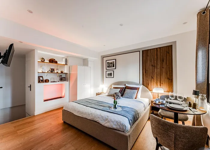 Suite d'Exception sous Voûtes avec Spa&Cinéma Bordeaux