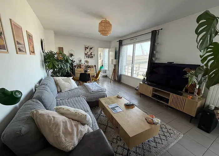 Cité du Vin 2 bedroom apartment - parking space Bordeaux
