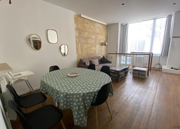 Appartement typique et insolite - coeur bordeaux - 1 chambre - 3 lits - 6 p