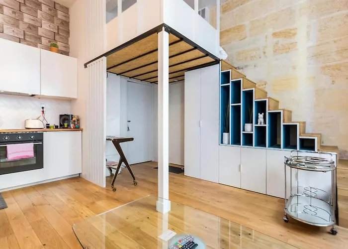 Appartement quartier St Michel climatisé près des quais avec parking Bordeaux